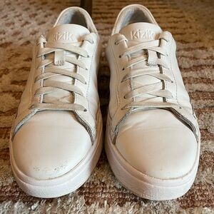 Kizik Vegas Walking Shoe